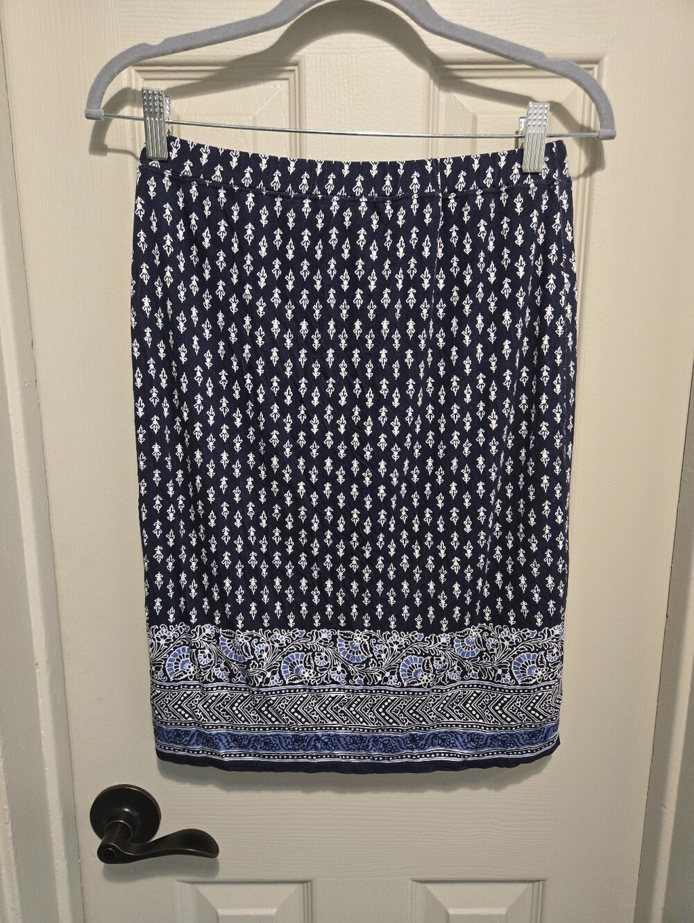 Max Studio Lightweight Navy Tribal Print Above The Knee Skirt sz S **see descrip